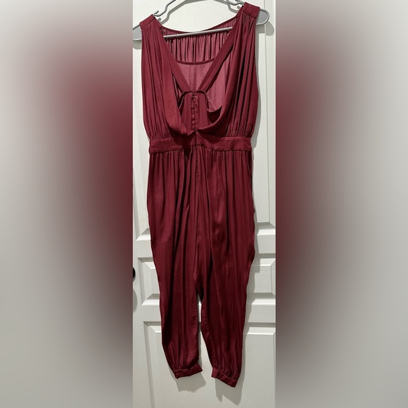 Anthropologie Nomad by Morgan Carper Draped Harem Vibe Jumpsuit in Bordeaux TB5 - Picture 7 of 9
